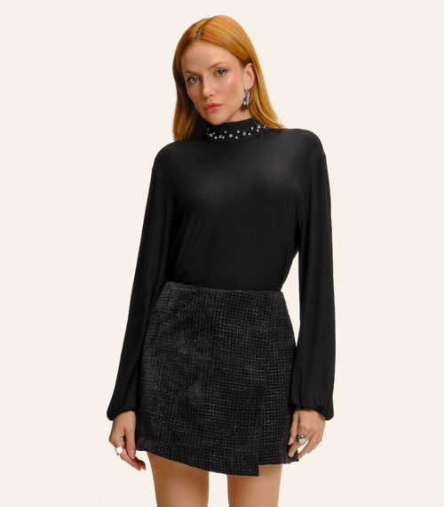 Blusa Feminina Manga Longa Gola Com Rebite Endless Preto