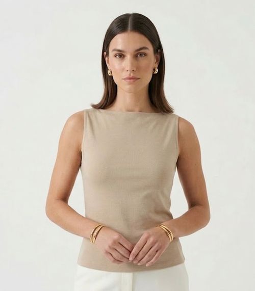 Regata Feminina Decote Nas Costas Infinita Cor Bege