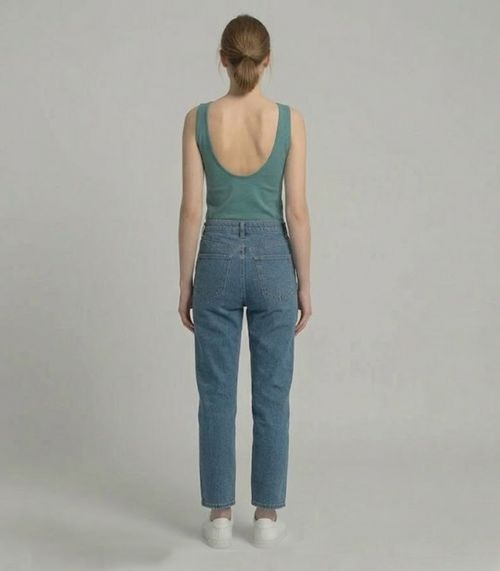 Regata Feminina Decote Nas Costas Infinita Cor Verde