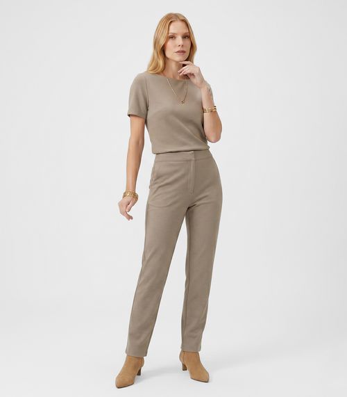 Calça Cenoura Piquet Verona Endless Marrom