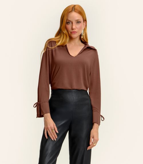 Camisa Feminina Manga Longa Decote V Endless Marrom