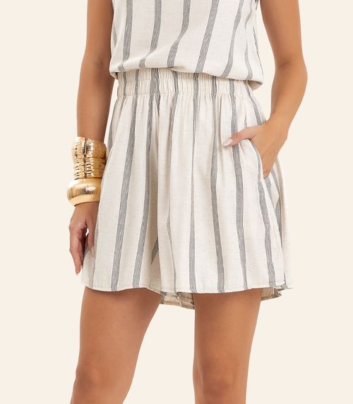 Shorts Feminino Em Linho Maquinetado Evasê Endless Preto